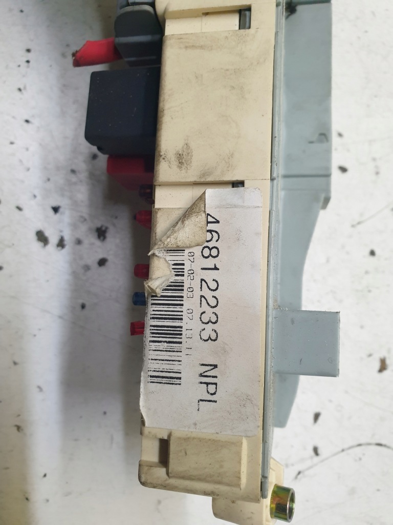 Коробка предохранителей fiat punto 2 46758959 Доставка
