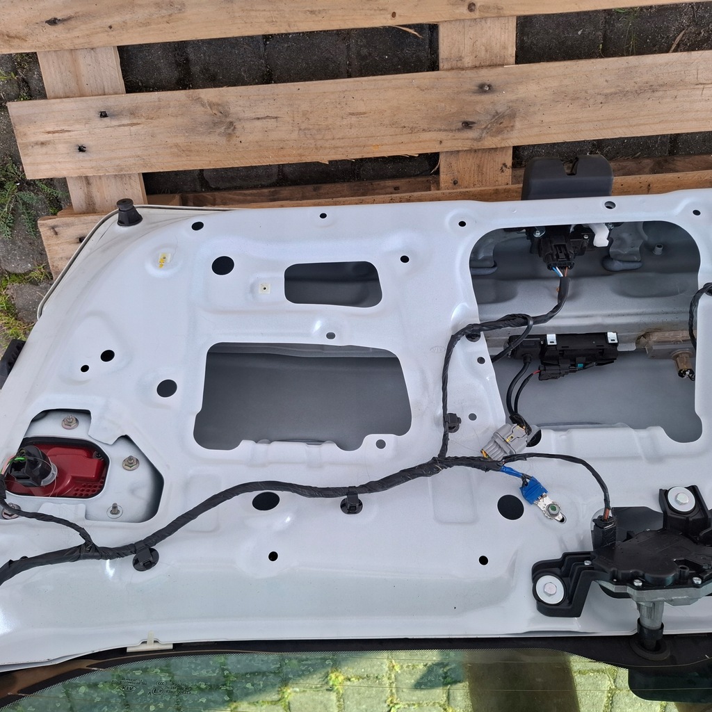 фото №9, Кришка багажника задня комплектна kia sportage iv 4 18- lift лампи hw білий перламутр