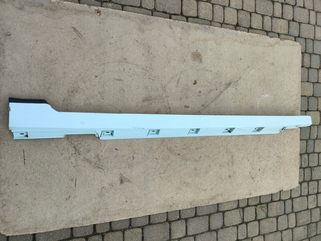 фото №1, Vw passat b8 r-line 14- молдинг порог правая