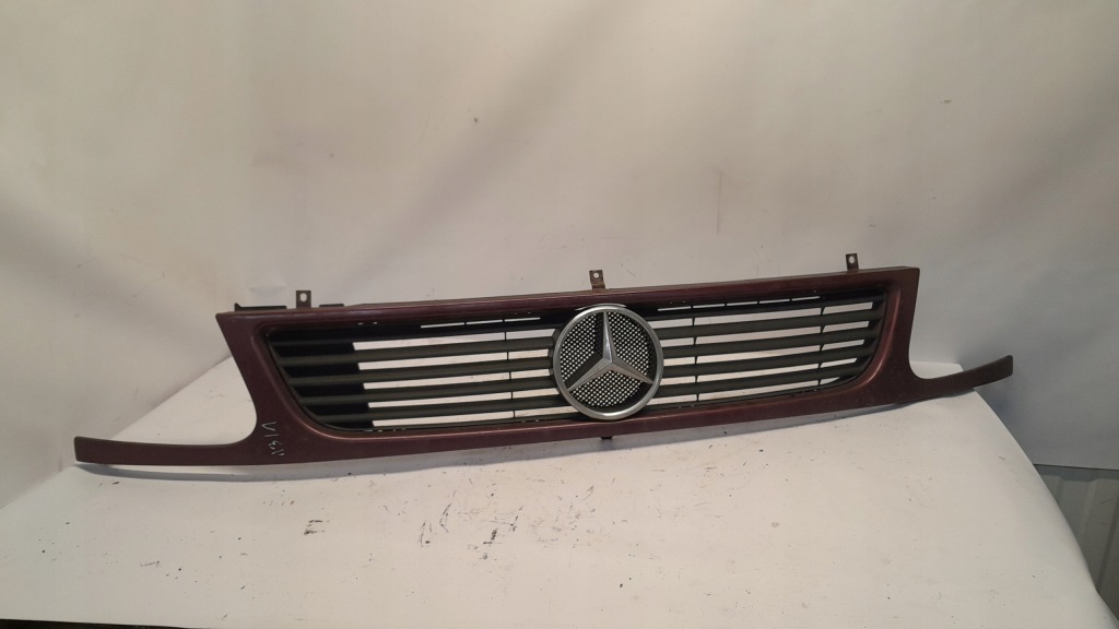 фото №1, Mercedes vito v-klasa w638 решётка радиатора решётка радиатора a6388880023