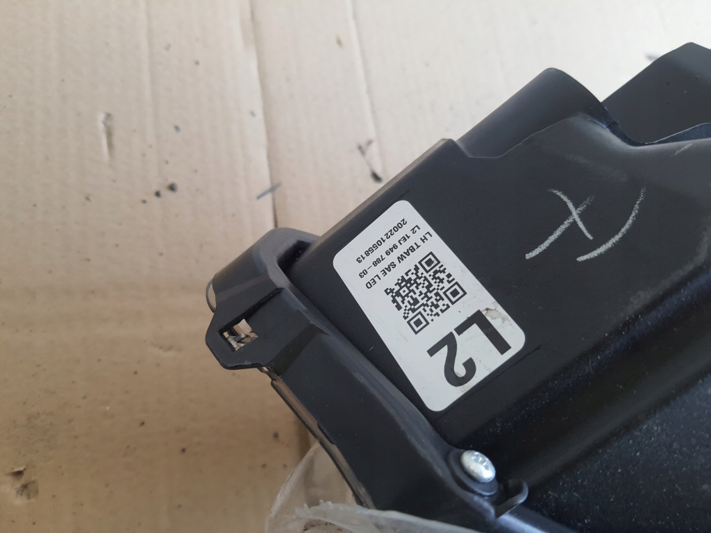 фото №3, Honda civic x type r 17- лампа ліва led usa