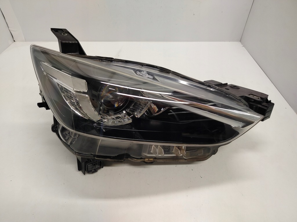 фото №1, Mazda cx3 full led 10 pinów лампа права