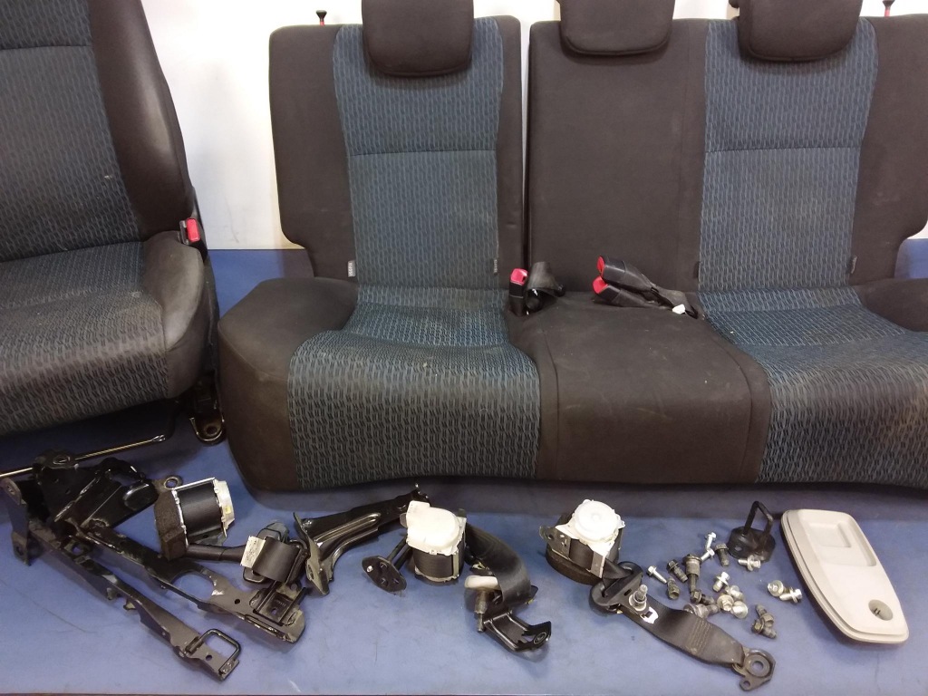 фото №7, Toyota yaris iii 5d переходник с van сиденья заднее сиденье