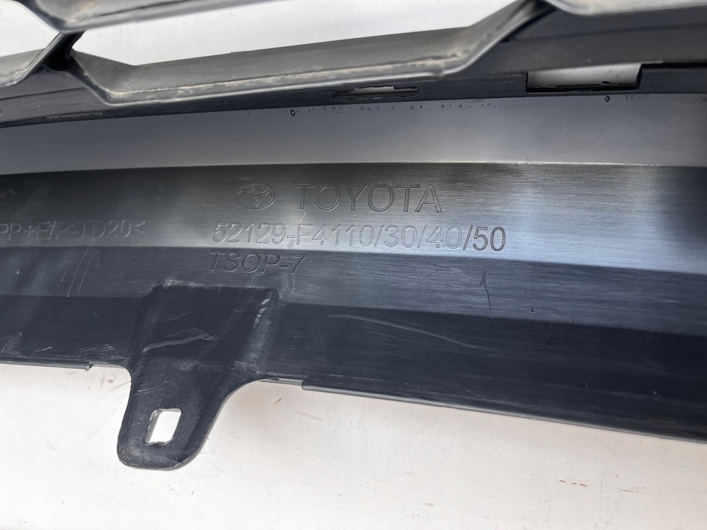 фото №12, Решётка средняя бампера перед toyota c-hr lift