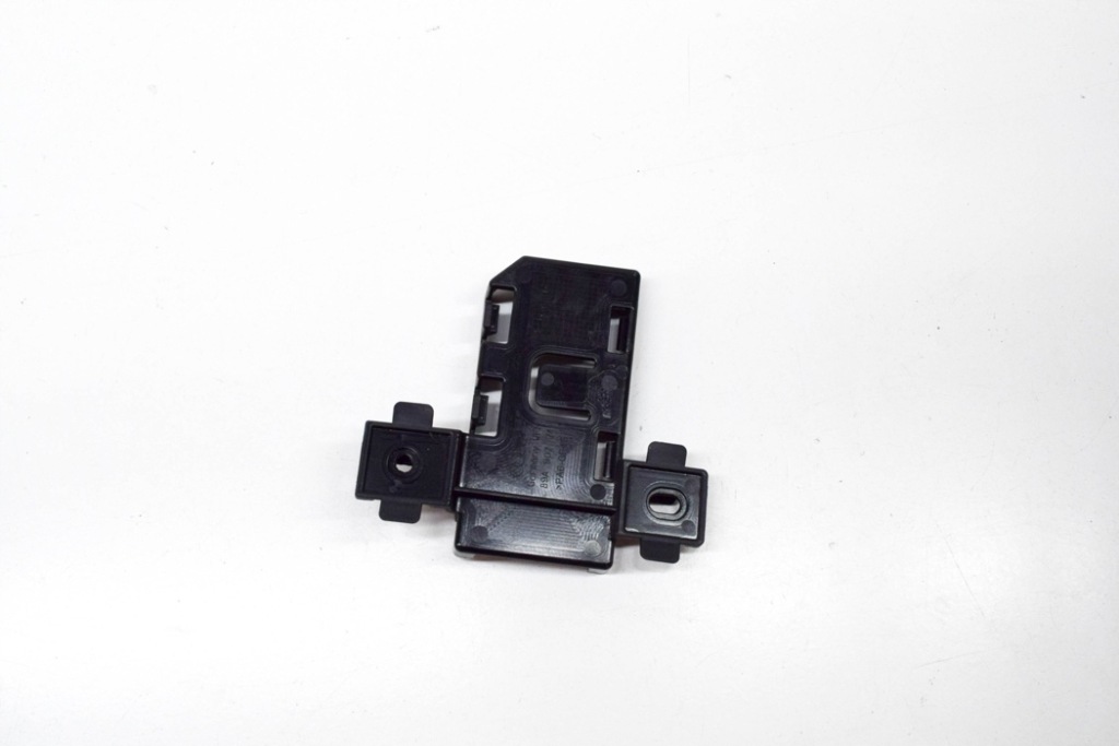 фото №5, Audi q4 sportback 40 e-tron задній лівий кронштейн антени безключовий 89a9077