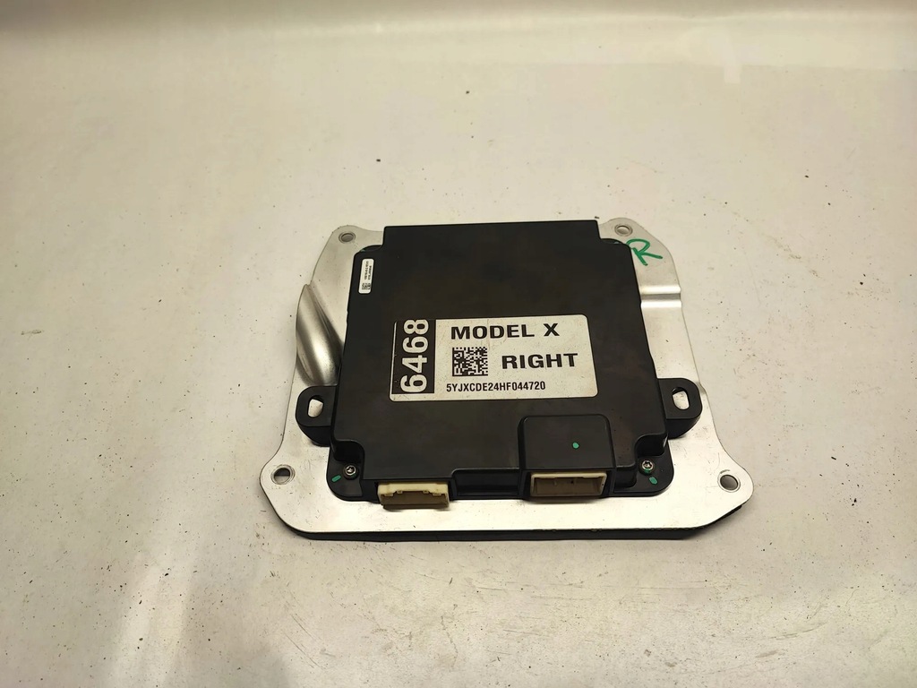 фото №1, Модуль передних правых дверь tesla model x 105018300d electric 385kw 2017