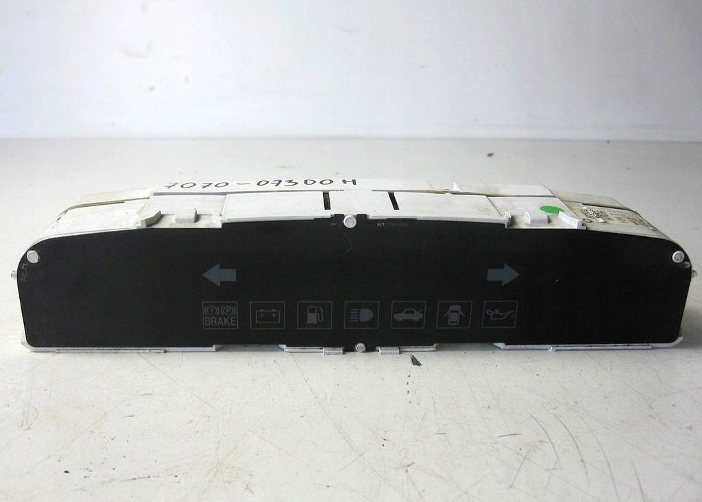 фото №1, Дисплей панель hyundai matrix 2004r 7070-07300h