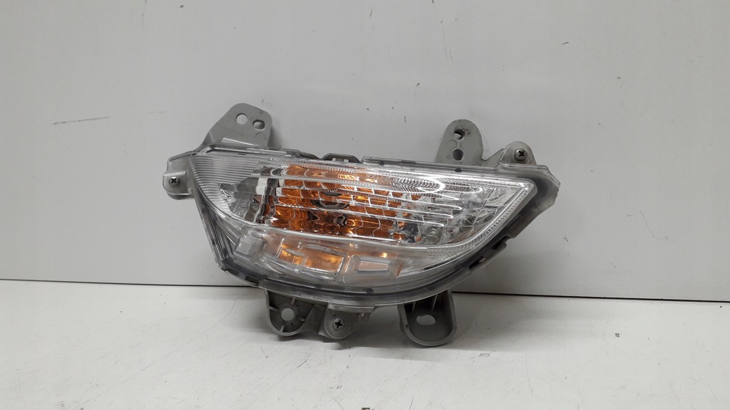 фото №9, Mazda 3 13-16 поворотник левый передний k2442