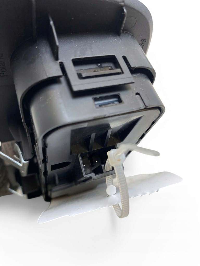 фото №8, Volvo xc60 2021 кнопки окон