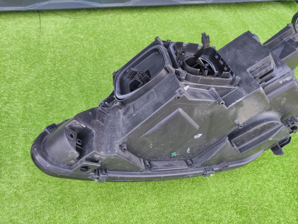 фото №11, Peugeot 308 ii t9 17- лампа права передня full led