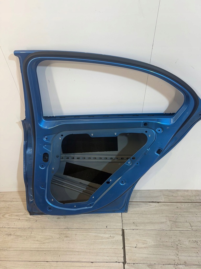 фото №6, Mercedes-benz a w176 дверь задние правое