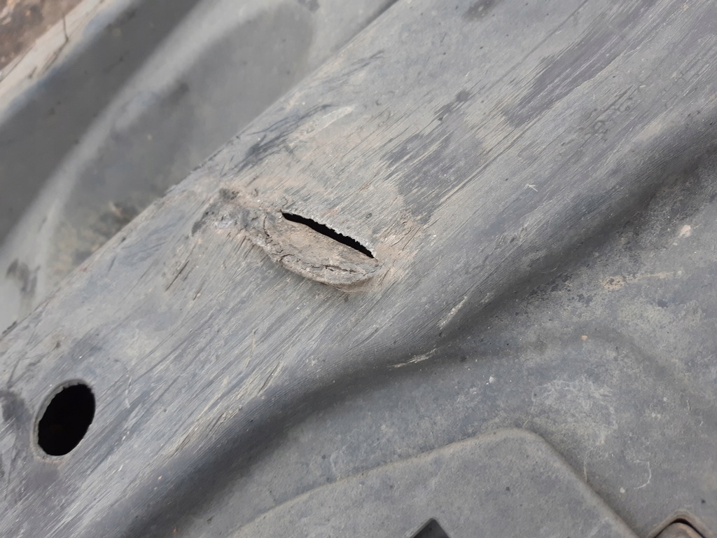 фото №11, Audi a3 8v захист плита підлога підвіска права 5q0825202l