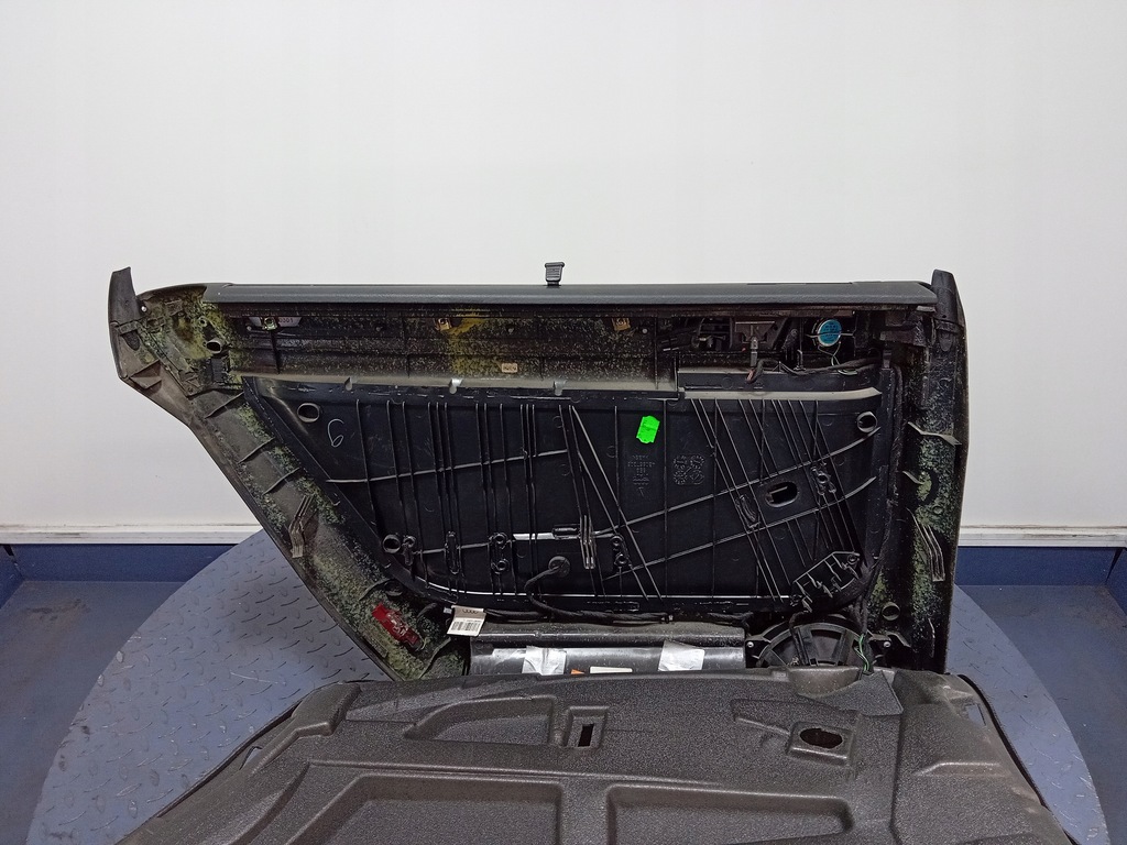 фото №4, A6 c5 avant оббивка двері задня права шторка