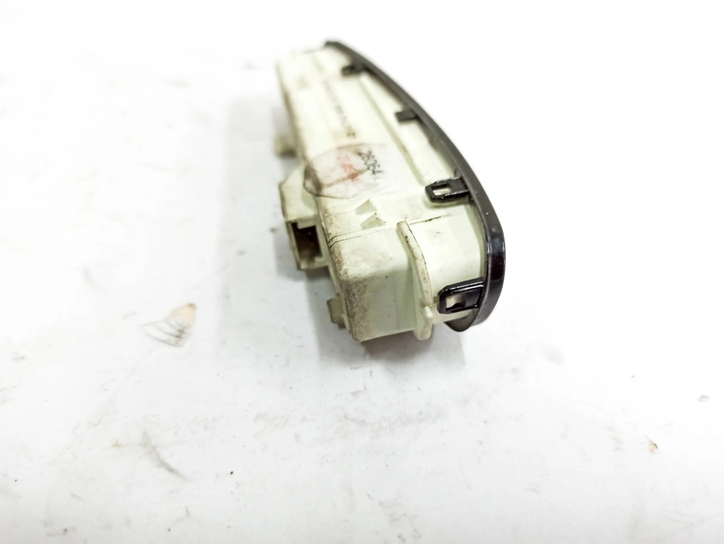 фото №10, Mercedes-benz c w203 2004 панелі керування, перемикачі