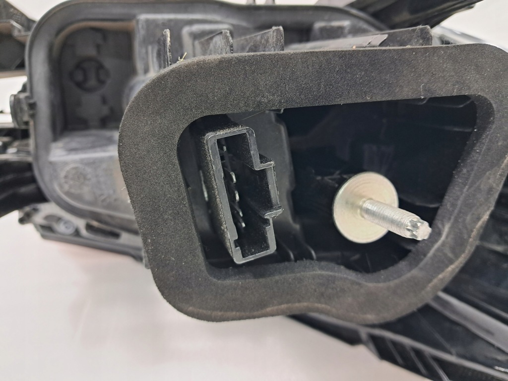 фото №7, Opel corsa f лампа правый задняя задняя правая 9829317280