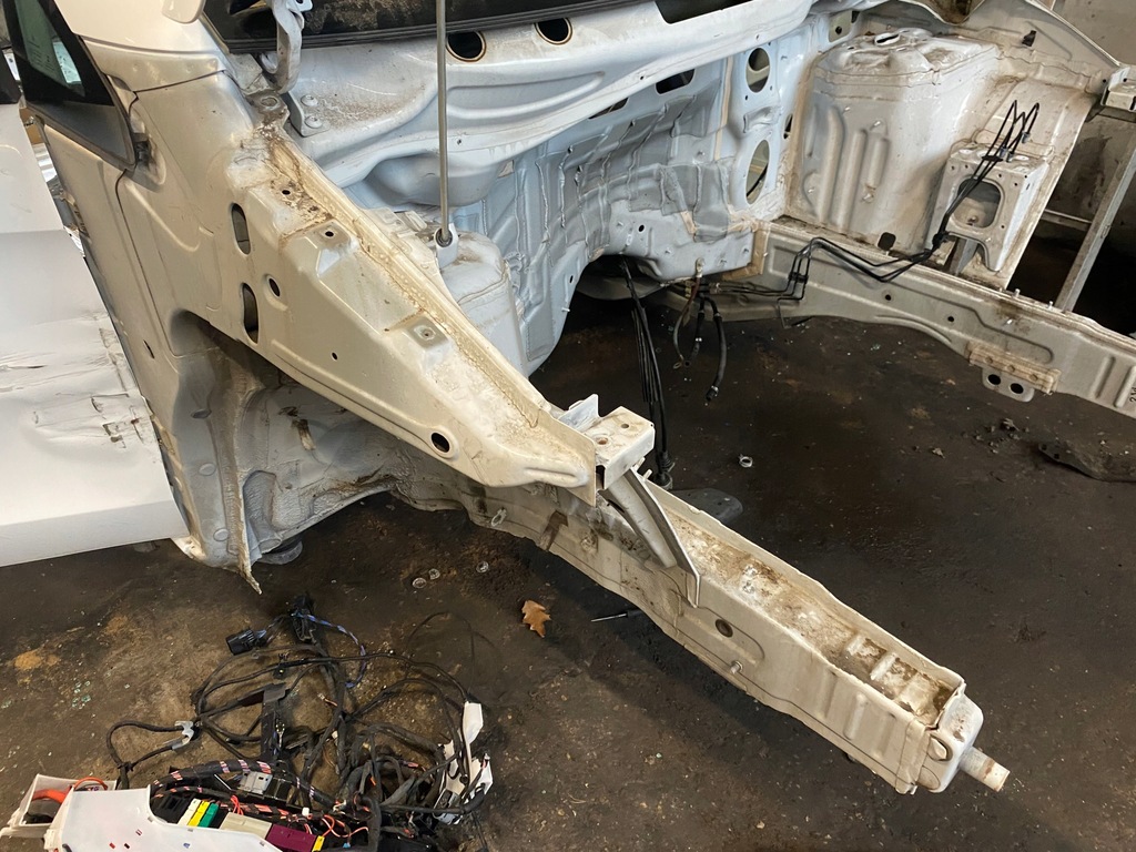 фото №1, Чверть лонжерон поріг правий перед підкрилок mercedes vito w447 447 14-