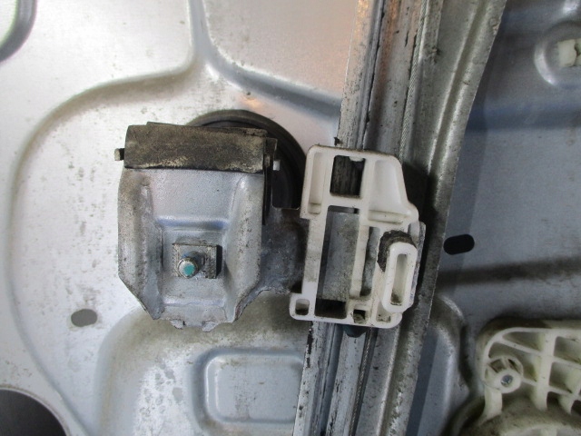 фото №6, Kia carens iii подъемник стекло перед левый elektr