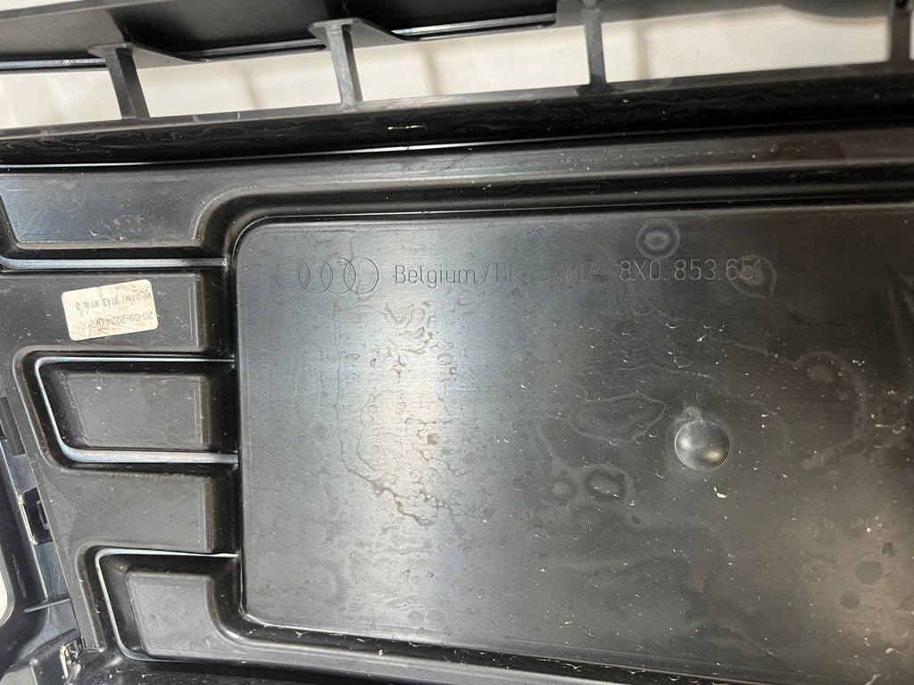 фото №6, Решітка радіатора решітка радіатора audi a1 lift 8x0853651 ідеальний стан
