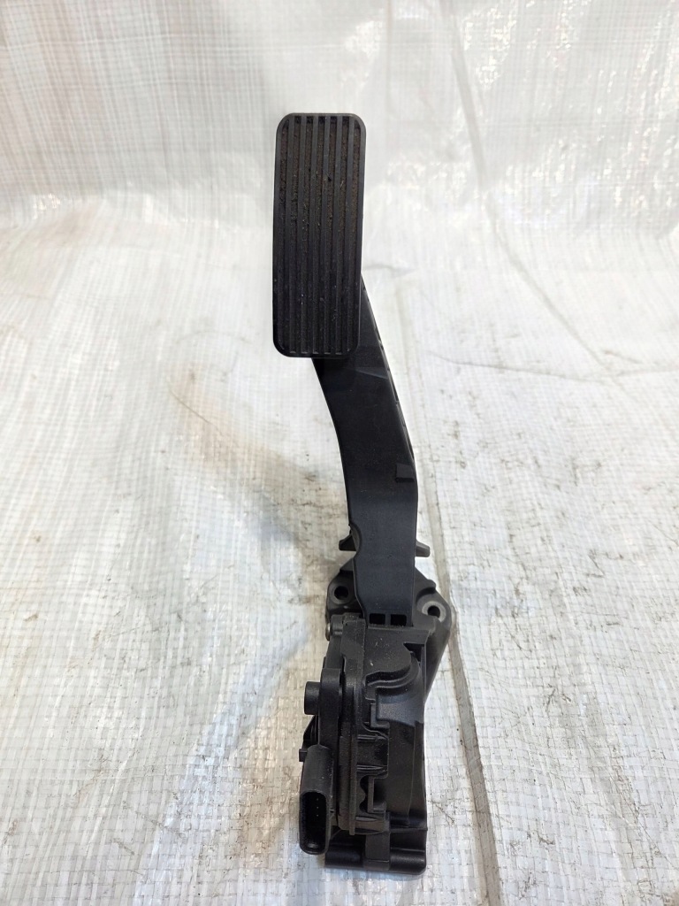 Купить Педаль газа потенциометр opel astra k v 13373777