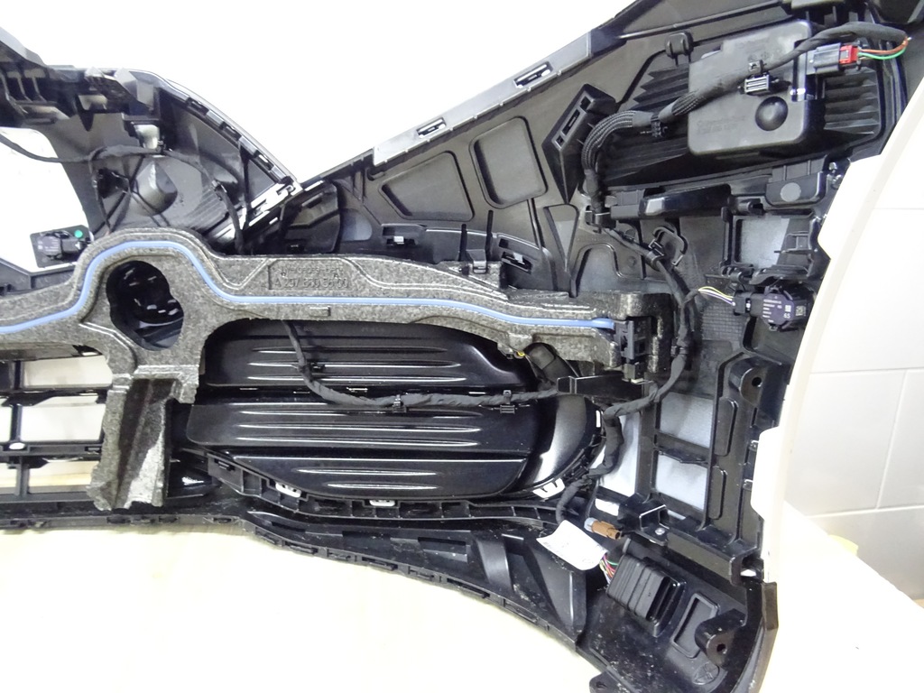 фото №13, Mercedes eqs v297 w297 бампер перед