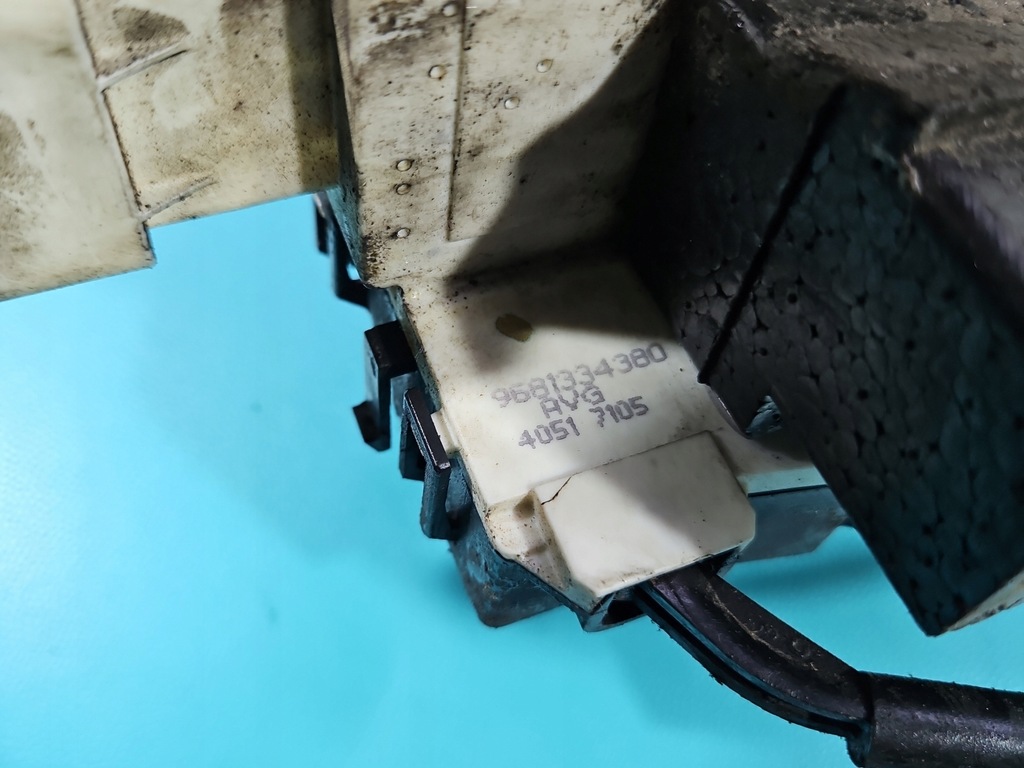 фото №9, Замок перед левый 9681334380 peugeot 1007 europa 6pin