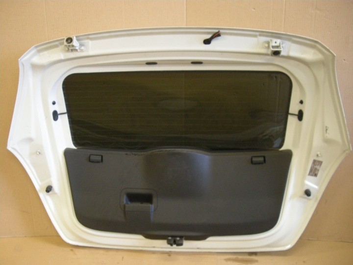 фото №3, Lancia ypsilon кришка багажника задня