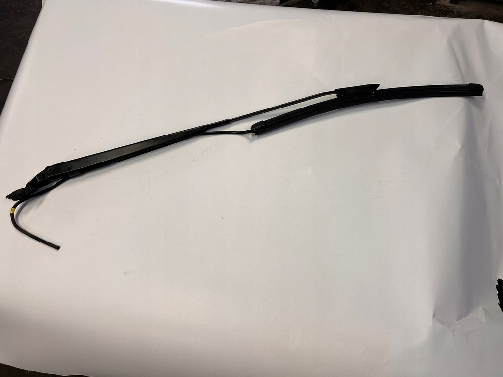 фото №1, Citroen c4 cactus рычаг дворники póro правое 9801706480