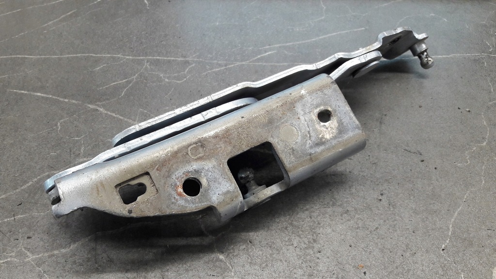 фото №7, Петля крышки правый nissan primera p12 sedan