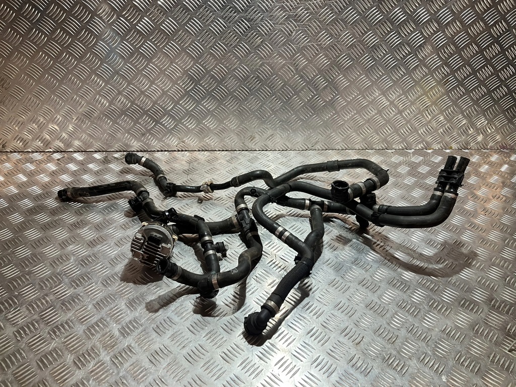 фото №1, Комплект трубопровід wody насос mercedes eqb x243 300 4matic