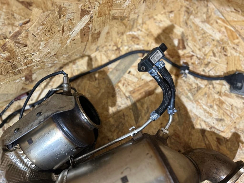 фото №9, Каталізатор фільтр dpf датчик audi 3.0 tdi 8w0131765c 8w0131703h демонтаж оригінальний номер