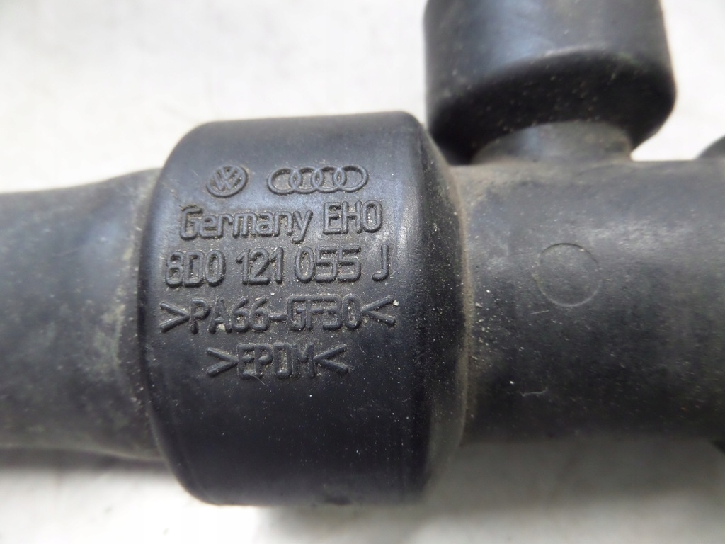 фото №9, Audi vw 1.6 шланг труба wody 8d0121055j