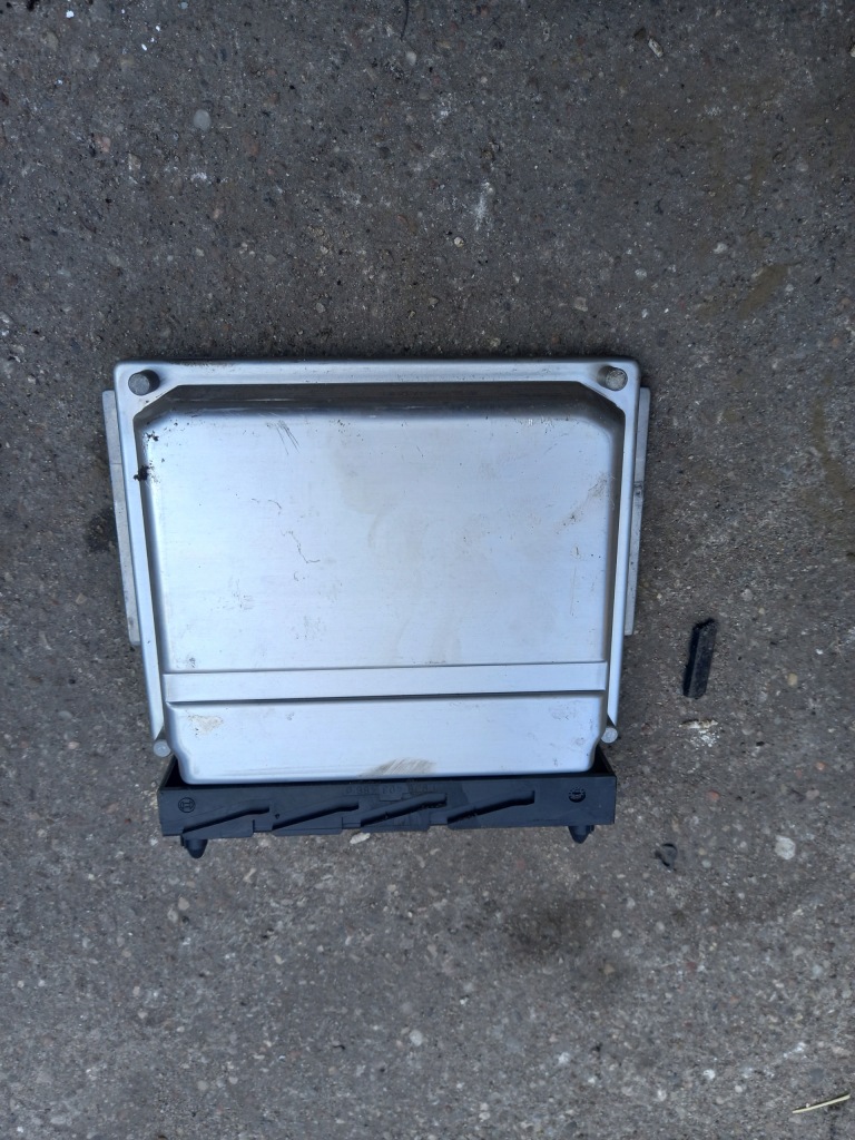 фото №1, Бортовой компьютер двигателя volvo s60 v70 ii 2.4 d5