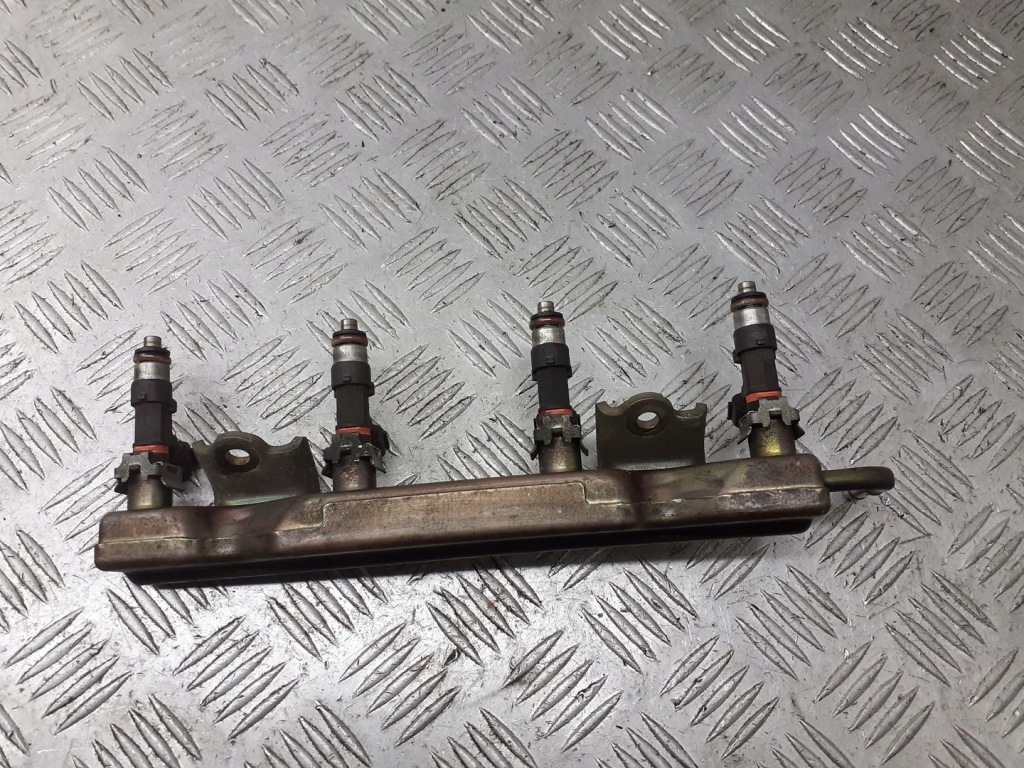 фото №1, Молдинг упорскування nissan micra k12 1.2 b