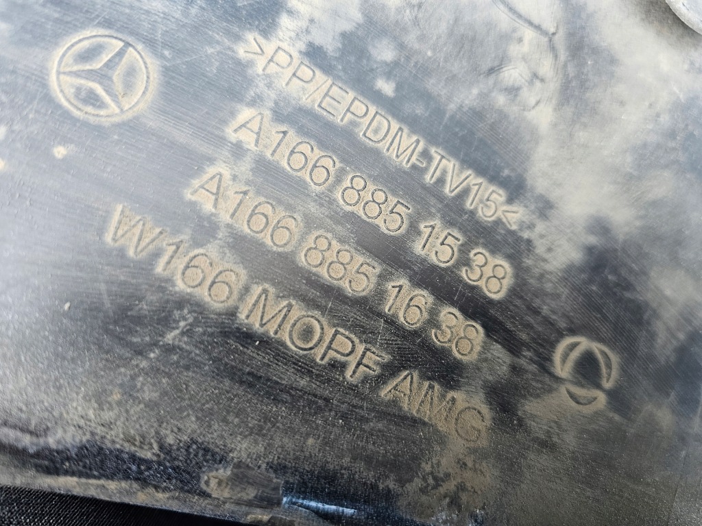 Бампер mercedes gle w166 166 15-18 amg перед передній a1668851538 Зі Шроту