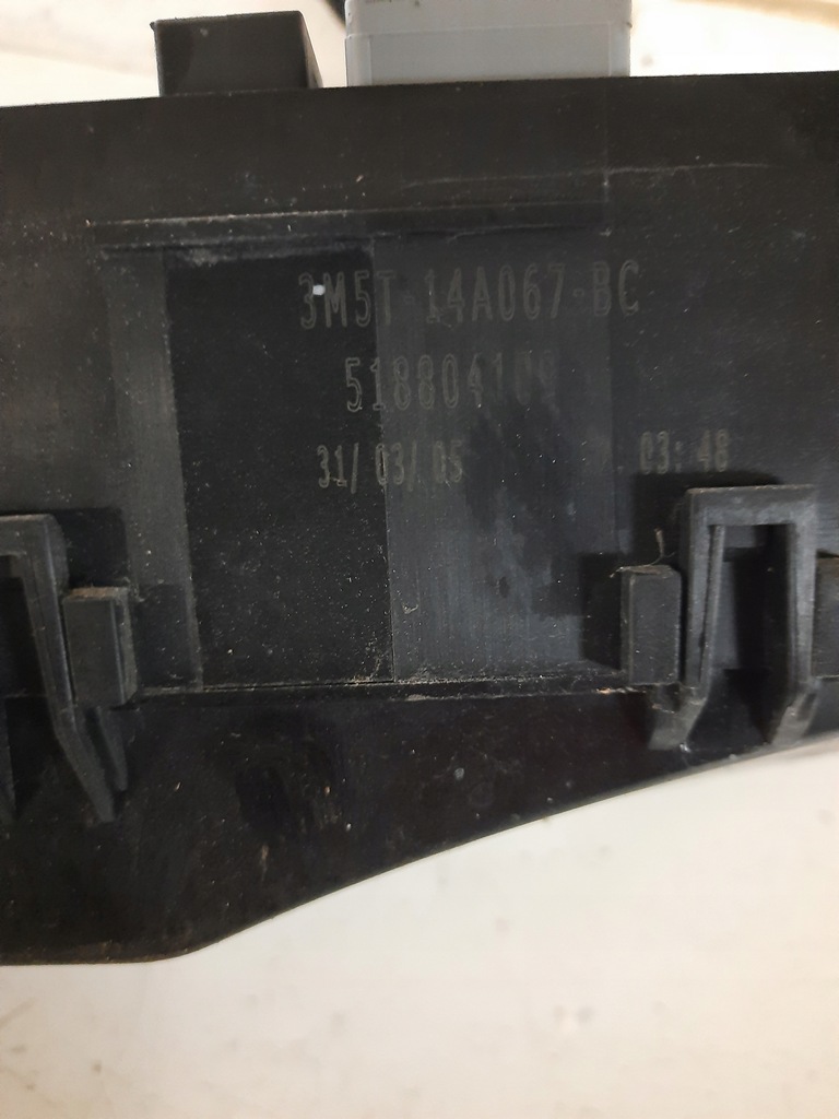 фото №6, Коробка запобіжників ford cmax