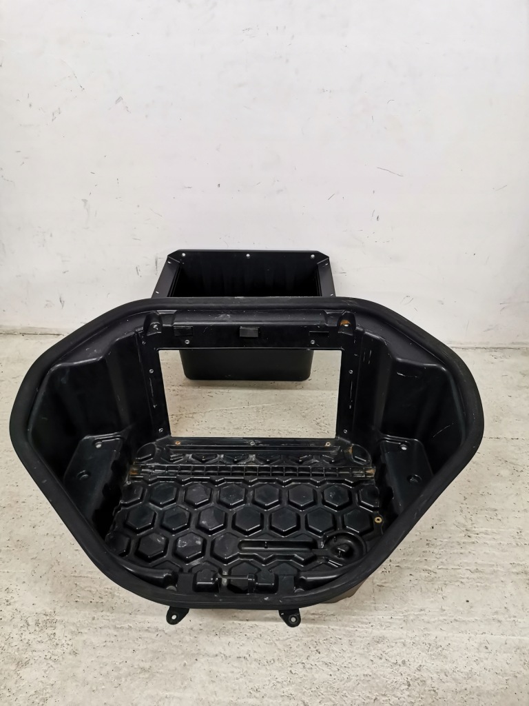 Купити Піддон багажник tesla s