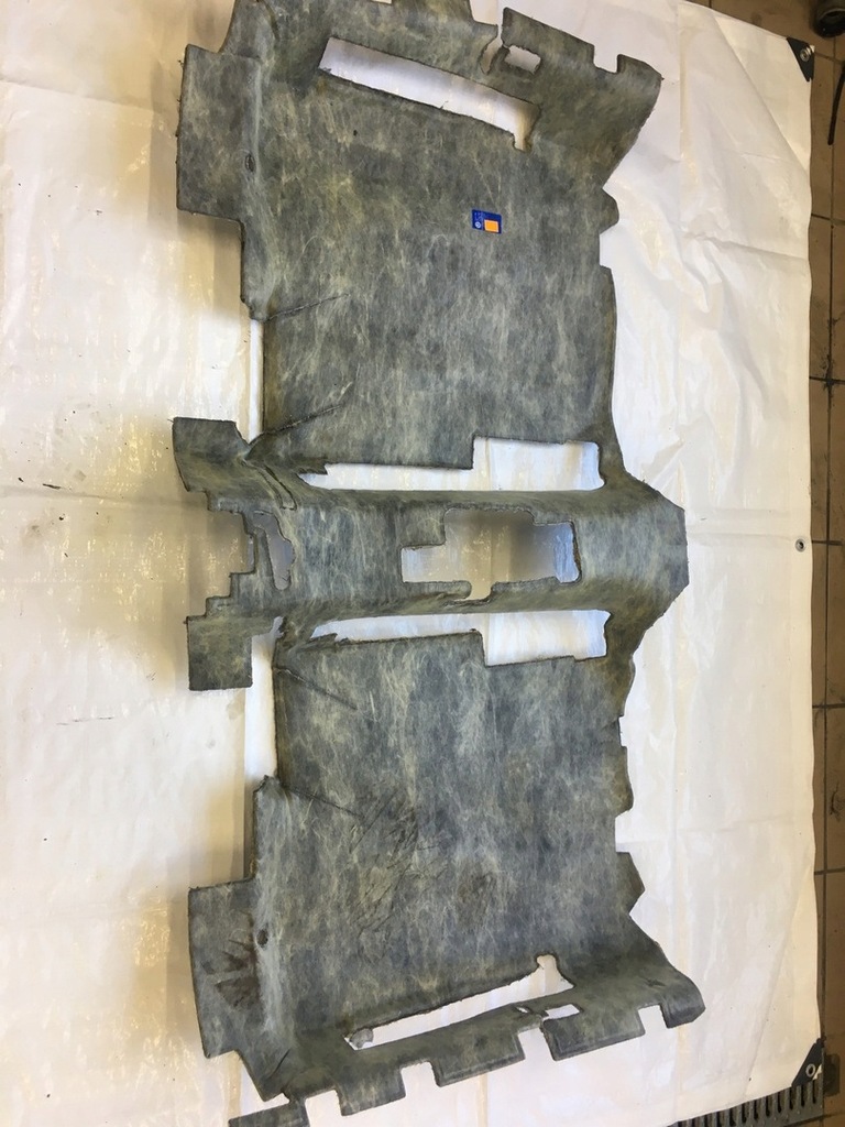 фото №15, Шумоизоляция пол задняя vw golf 4 octavia 1 1j0863955 1u1863955