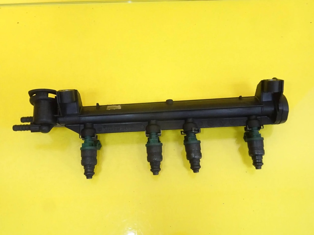 фото №7, Молдинг впрыскная инжектор audi a3 8l 1.6 06a133317a / 037906031aa nr245