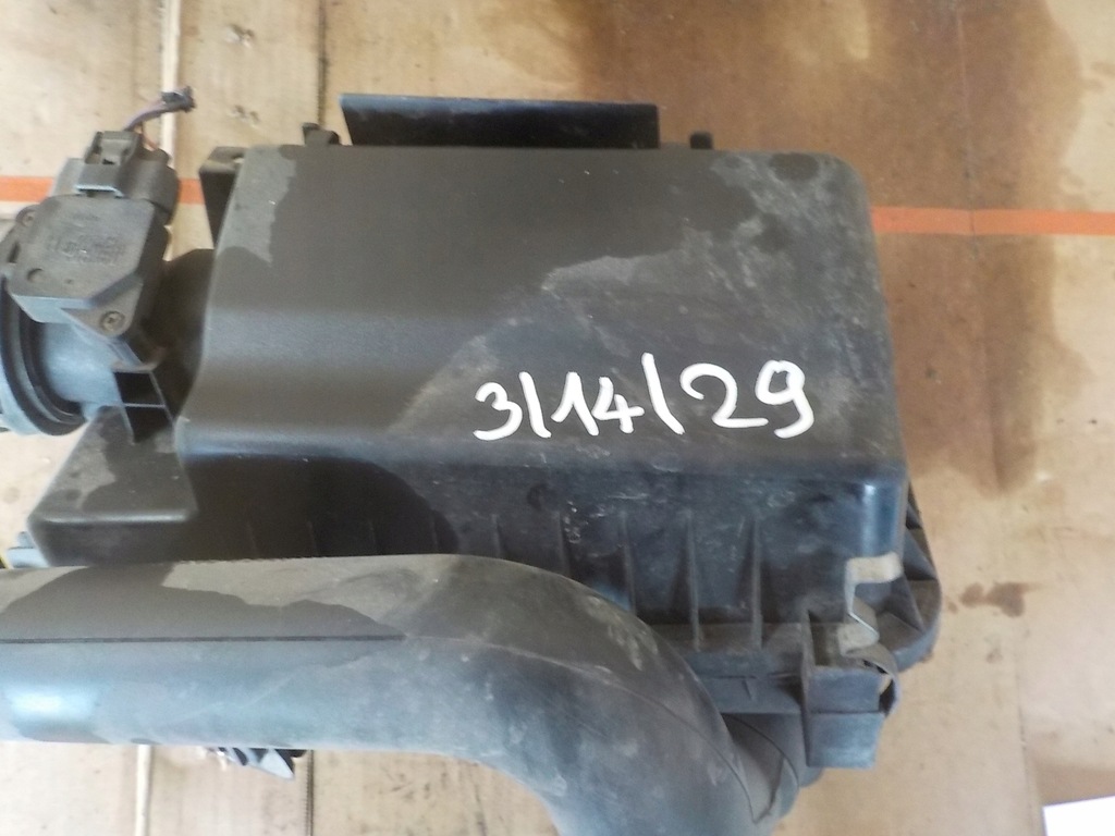 фото №6, Toyota yaris 1.4d d4d корпус фильтра воздуха