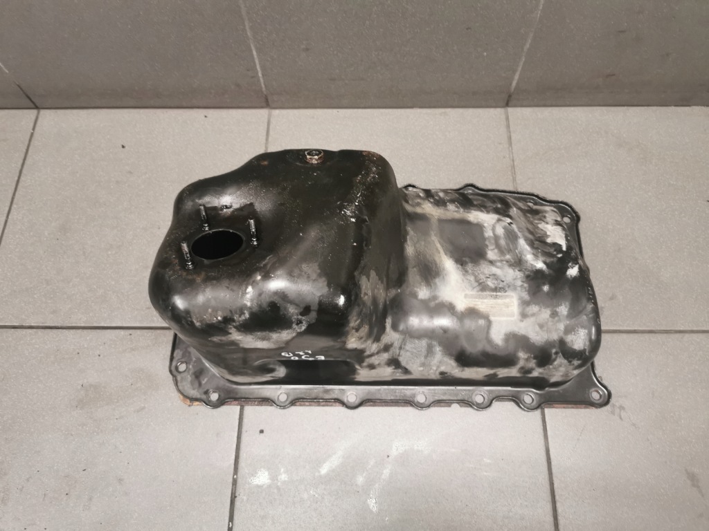 Поддон масляная bmw e90 318i n43b20a Киев