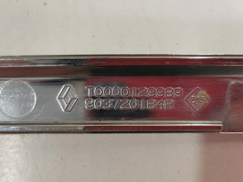 фото №15, Молдинг, хром крышки задний renault clio iv 2.317