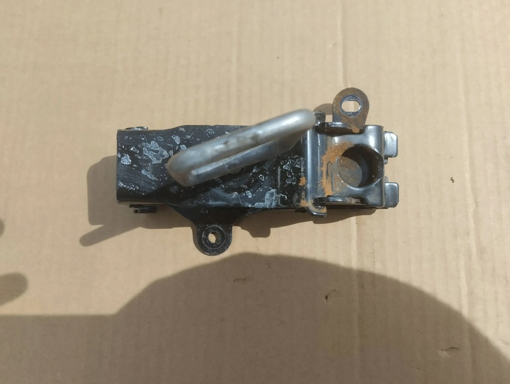 Купить Polestar 2 засов крепление капот левый