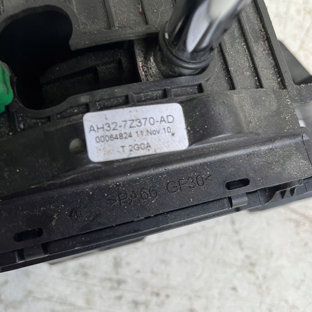 фото №3, Ручка домкрат передач range rover ah32-7z370-ad