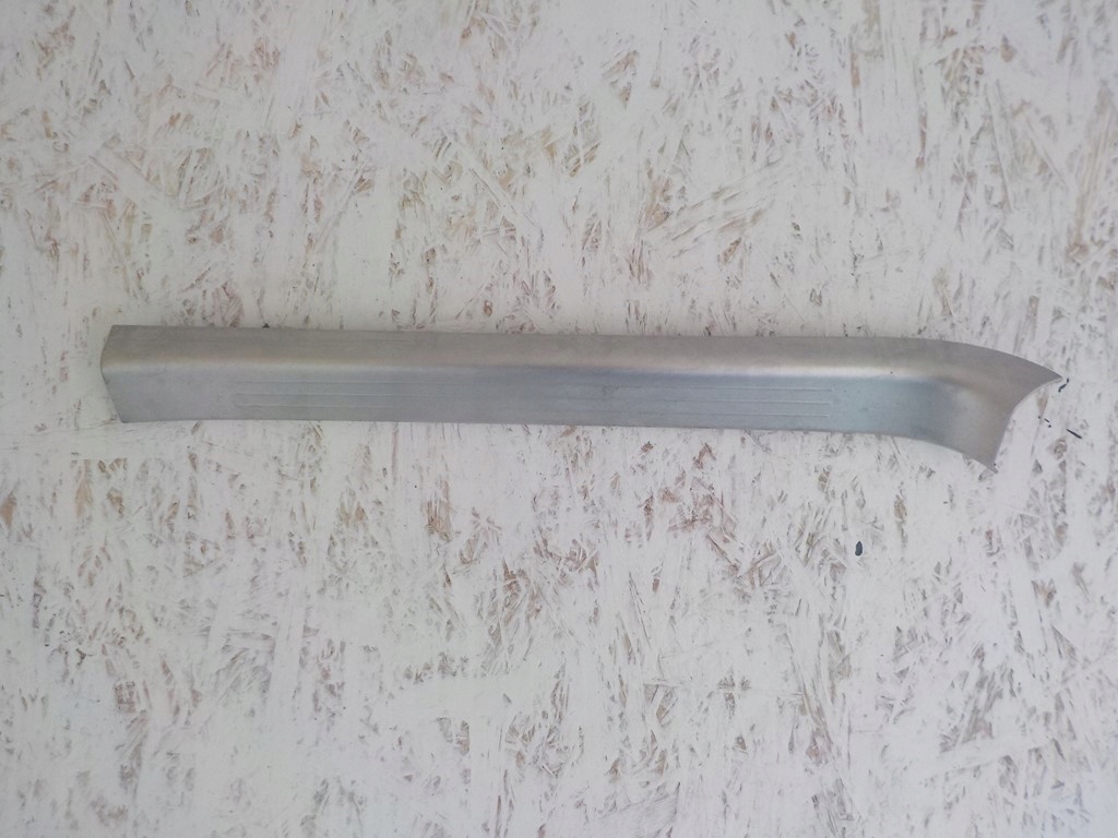 фото №1, Накладка порог правая continental flying spur