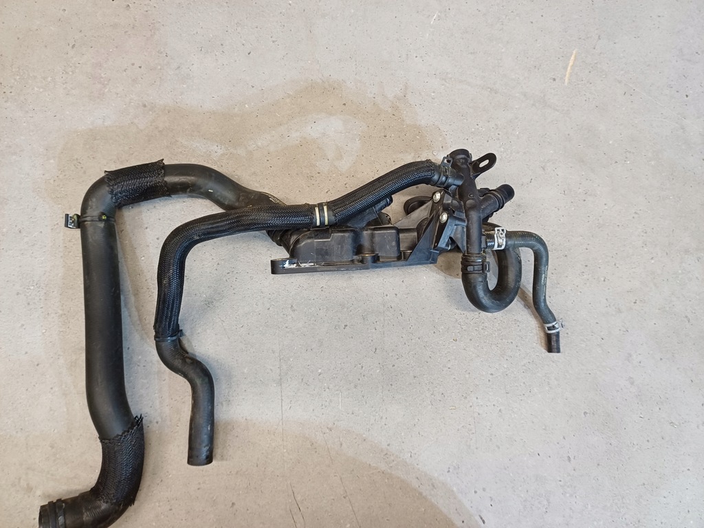 фото №9, Термостат шланги dacia dokker 1.2 tce nr. 110601073r комплект