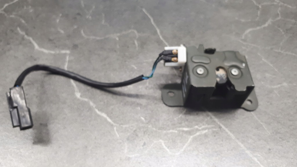 фото №9, Замок кришки багажника hyundai santa fe i