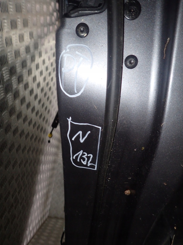 фото №9, Land rover discovery v l462 дверь задняя задние правое полный стекло n132