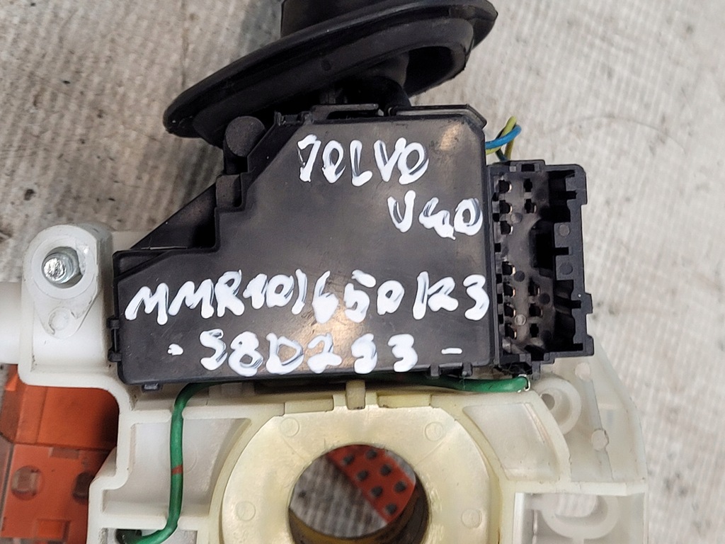 фото №9, Перемикач комбінований стрічка подушка безпеки оригінальний номер 30858498 volvo v40 i 1 99r 1.6b