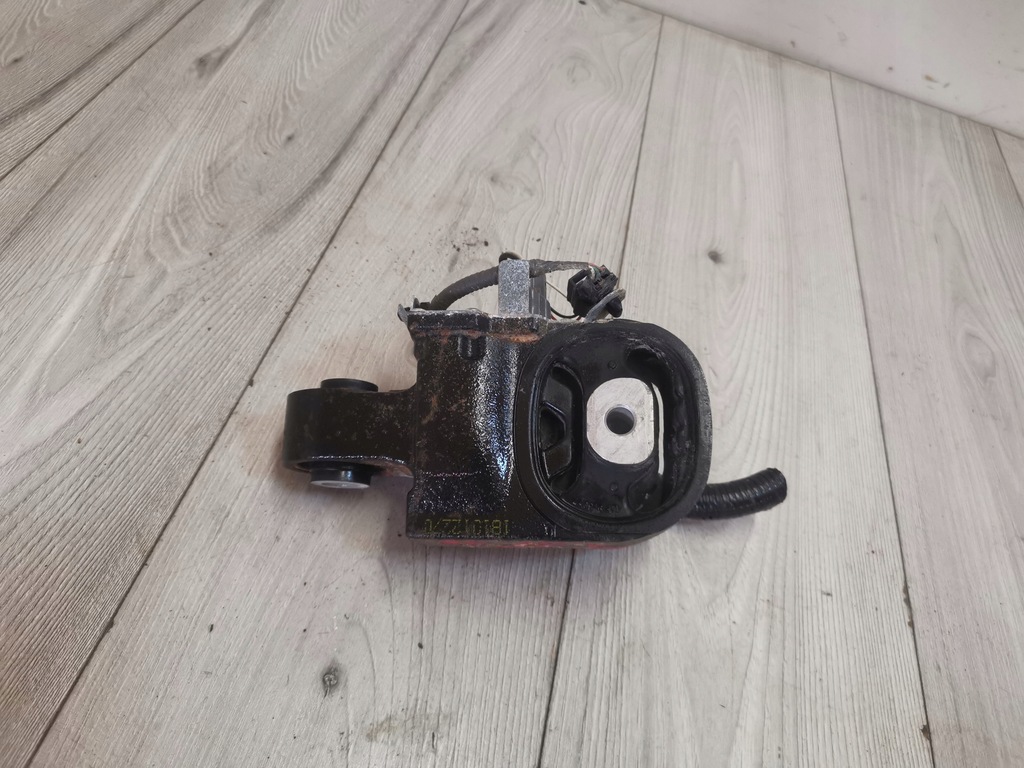 фото №7, Infiniti qx50 2.0t кронштейн подушка двигуна коробки