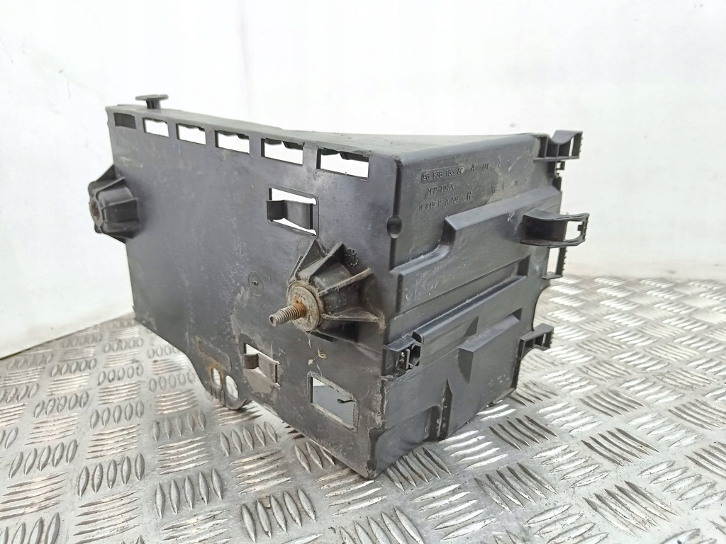 фото №6, Citroen c4 i picasso 2007 основание / корпус аккумулятор